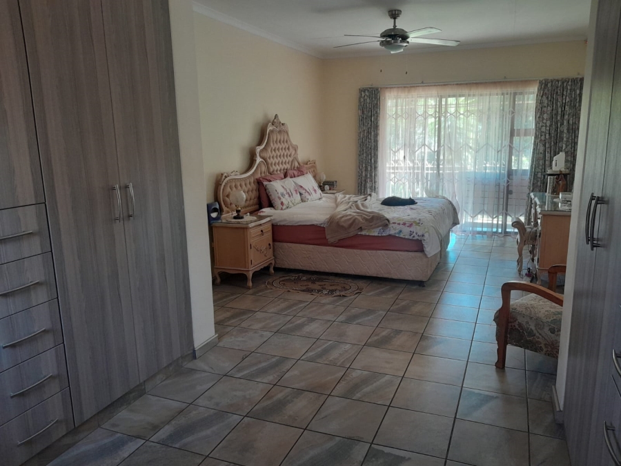 3 Bedroom Property for Sale in Safari Gardens North West